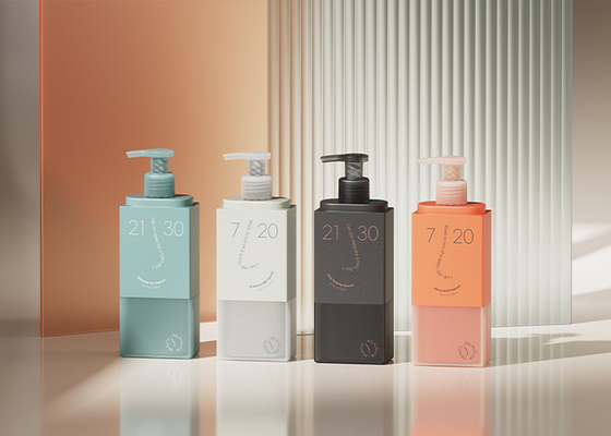 Flacon à pompe de 250 ml avec porte-couvercle pour le transport